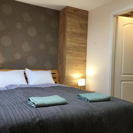 Kincsem Apartman Eger Bagian luar foto