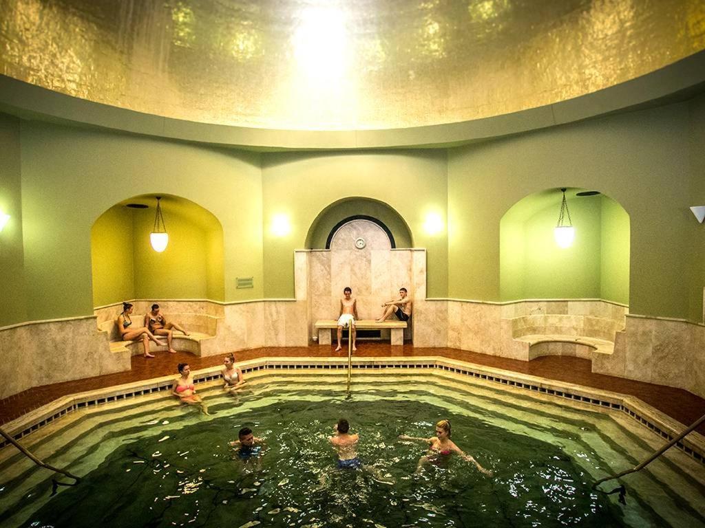 Kincsem Apartman Eger Bagian luar foto